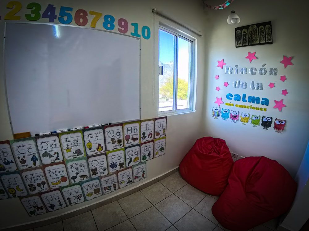 Rincón de la calma de la sala pedagógica Brilla mi mente